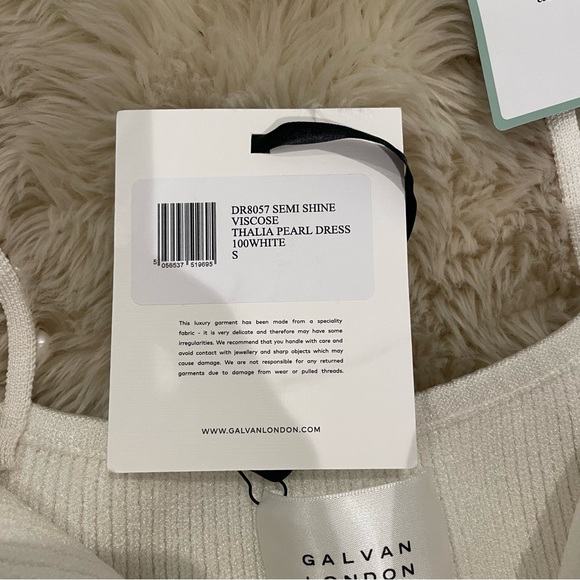 NWT Galvan London Thalia faux pearl-embellished ribbed-knit gown - Picture 4 of 5